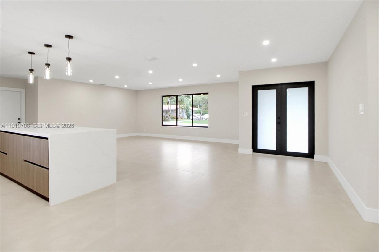 9760 SW 119th St, Miami, FL 33176 Photo