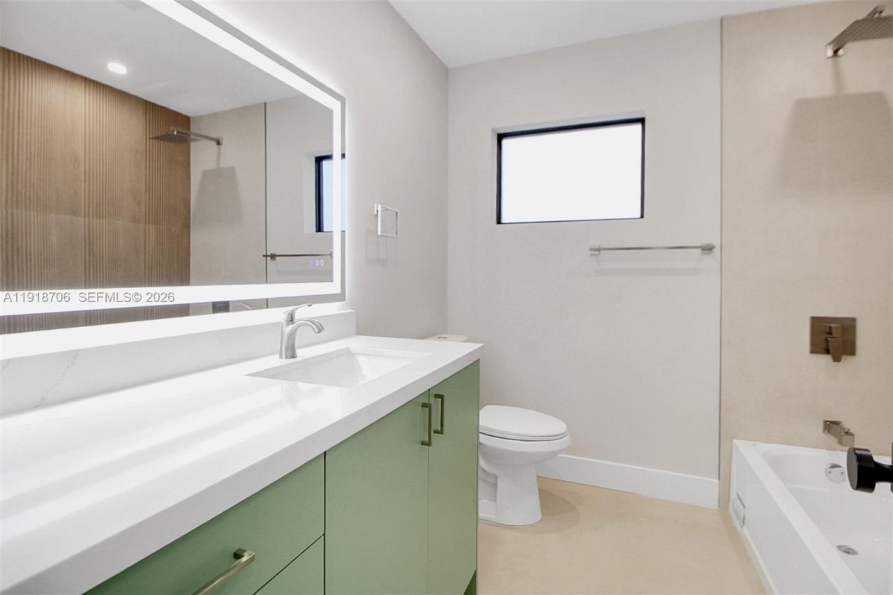 9760 SW 119th St, Miami, FL 33176 Photo