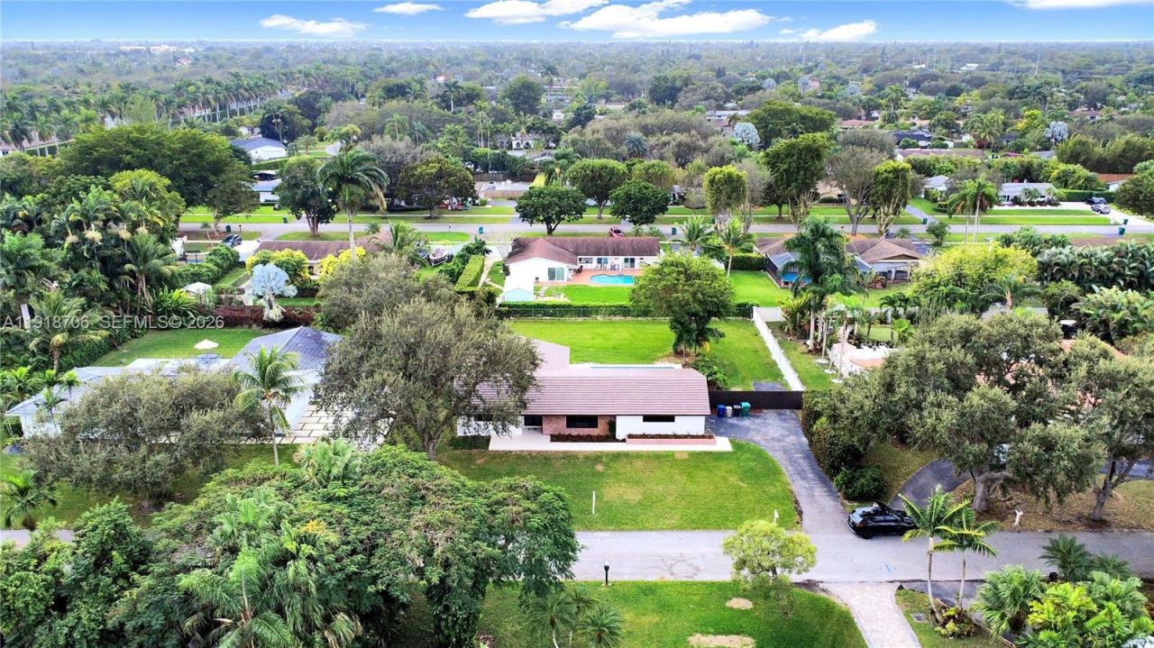 9760 SW 119th St, Miami, FL 33176 Photo