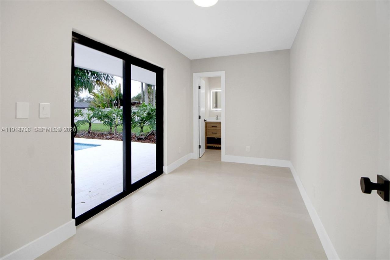 9760 SW 119th St, Miami, FL 33176 Photo