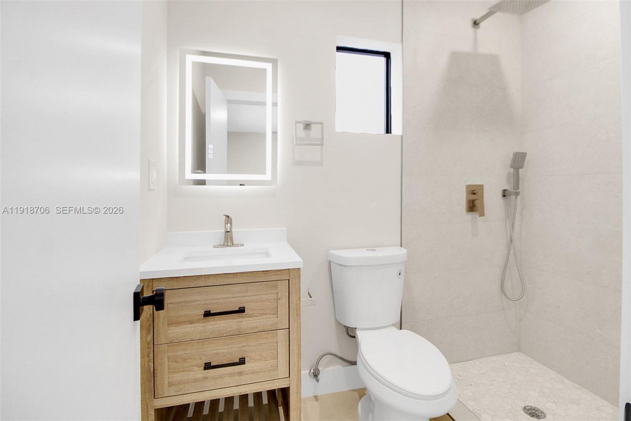 9760 SW 119th St, Miami, FL 33176 Photo