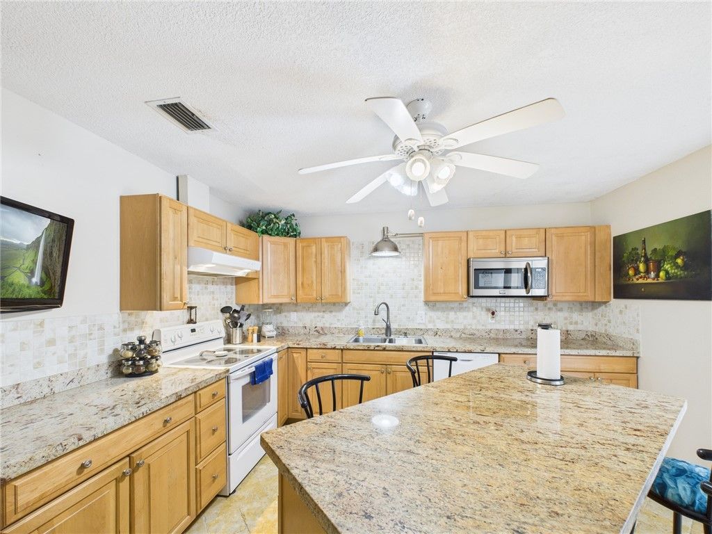 9730 Fleming Grant Road, Sebastian, FL 32976 Photo