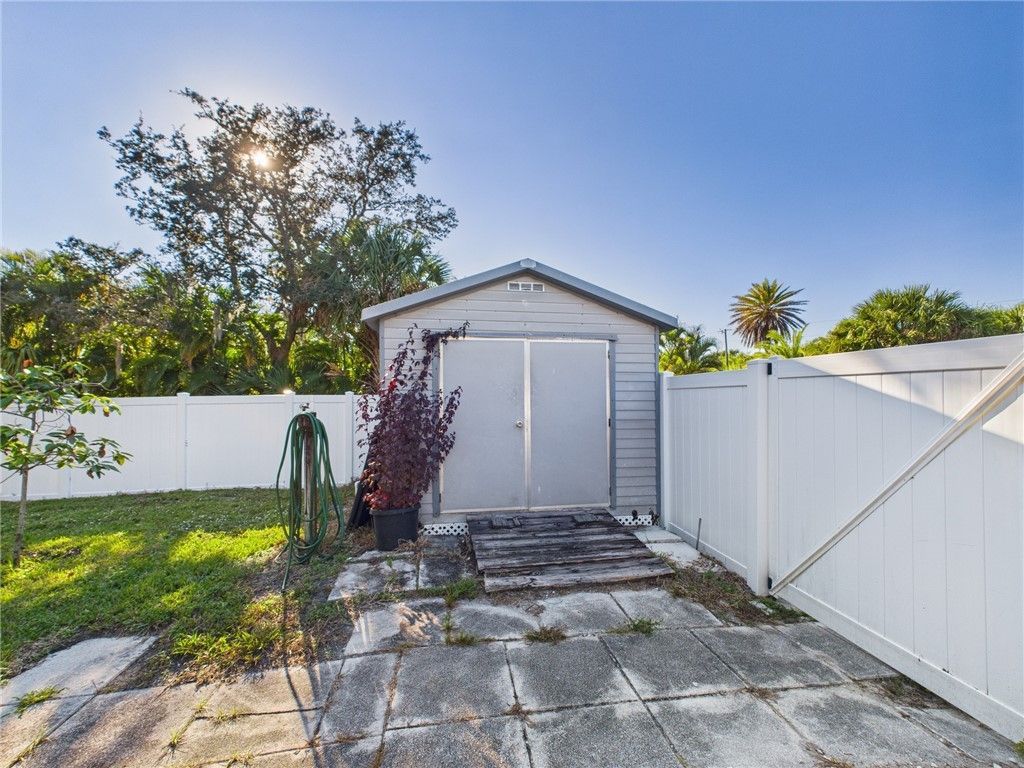 9730 Fleming Grant Road, Sebastian, FL 32976 Photo