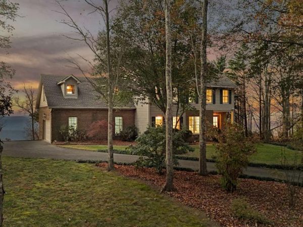 141 Brow Lake Road, Lookout Mountain, GA 30750