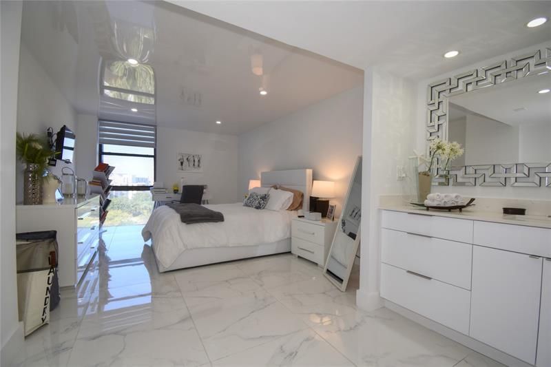 20301 W Country Club Drive, Unit 930, Aventura, FL 33180 Photo