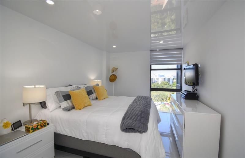 20301 W Country Club Drive, Unit 930, Aventura, FL 33180 Photo