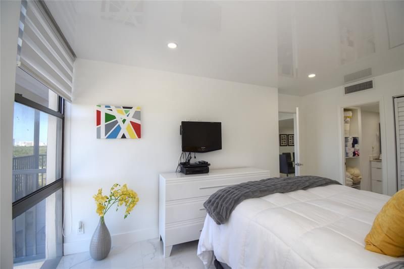 20301 W Country Club Drive, Unit 930, Aventura, FL 33180 Photo