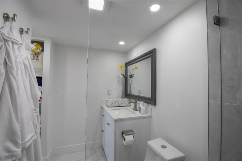 20301 W Country Club Drive, Unit 930, Aventura, FL 33180 Photo