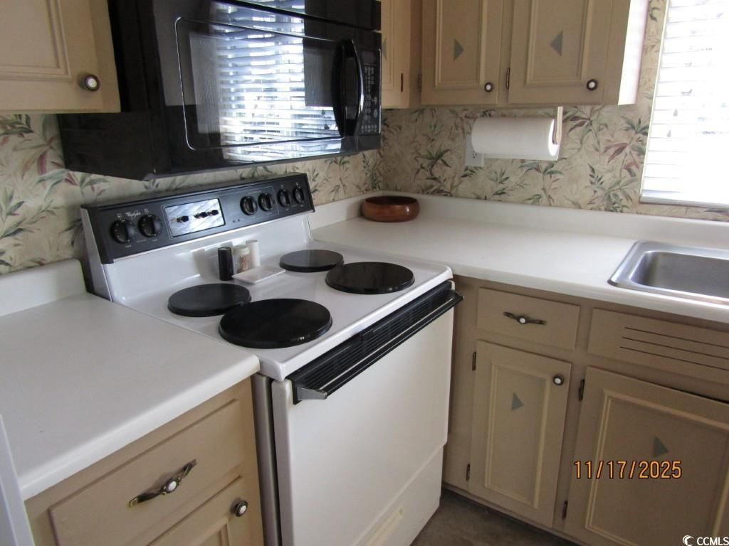 928 Villa Dr. Photo 4