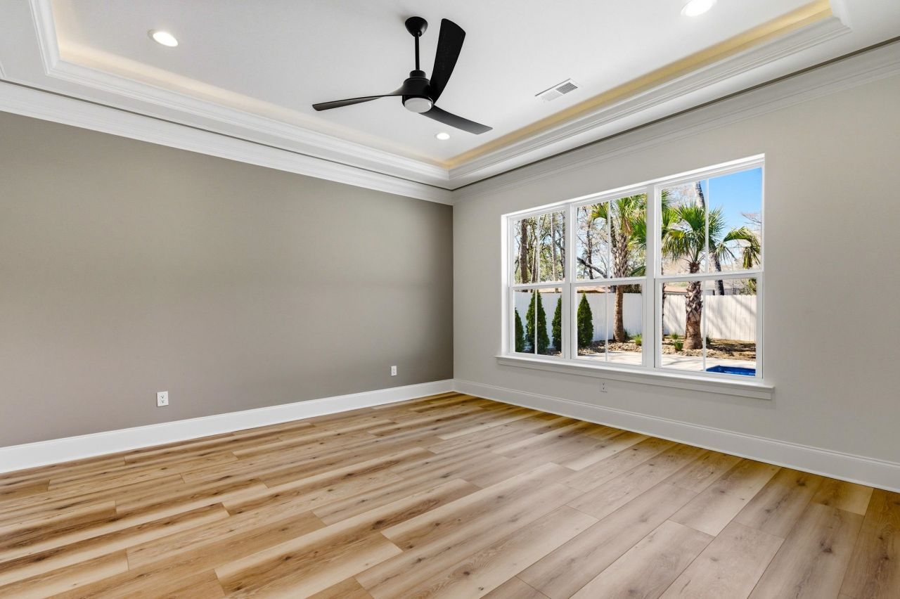 1012 S Hollywood Dr. Photo 20