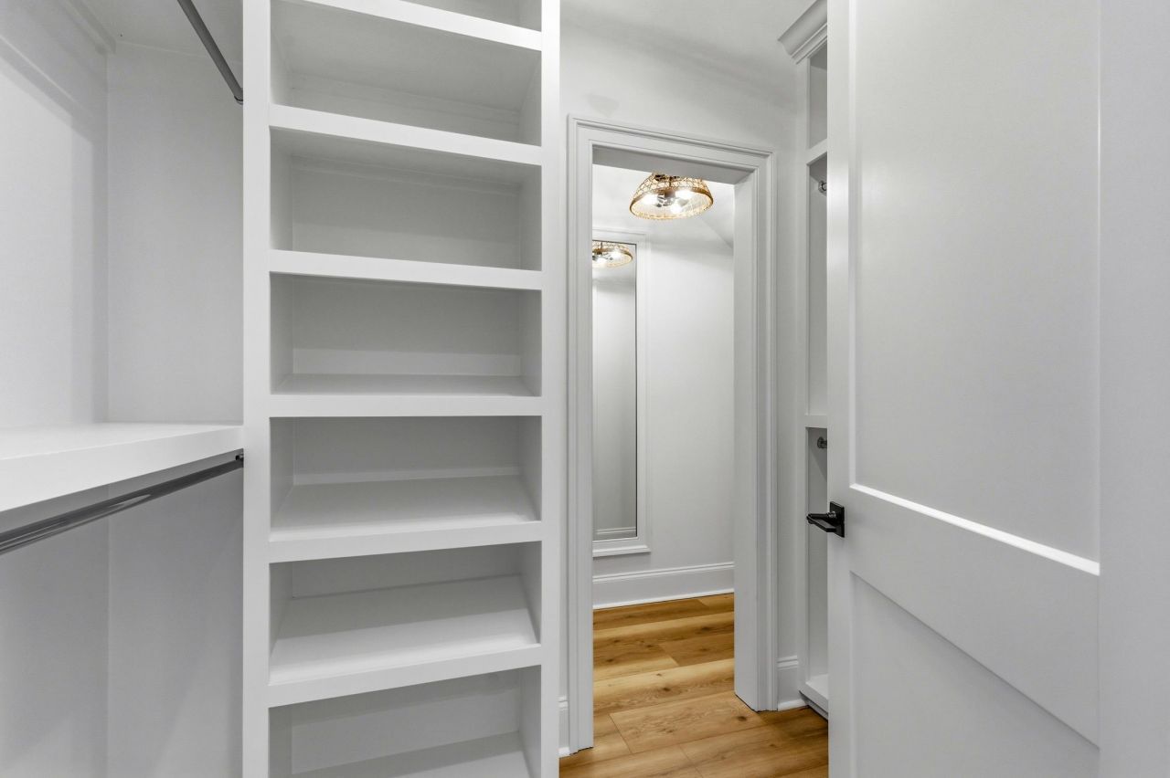 1012 S Hollywood Dr. Photo 24