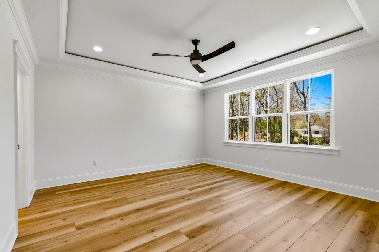 1012 S Hollywood Dr. Photo 28