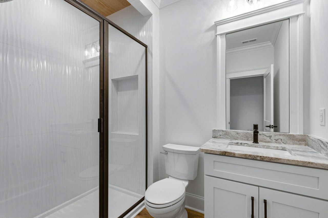 1012 S Hollywood Dr. Photo 36