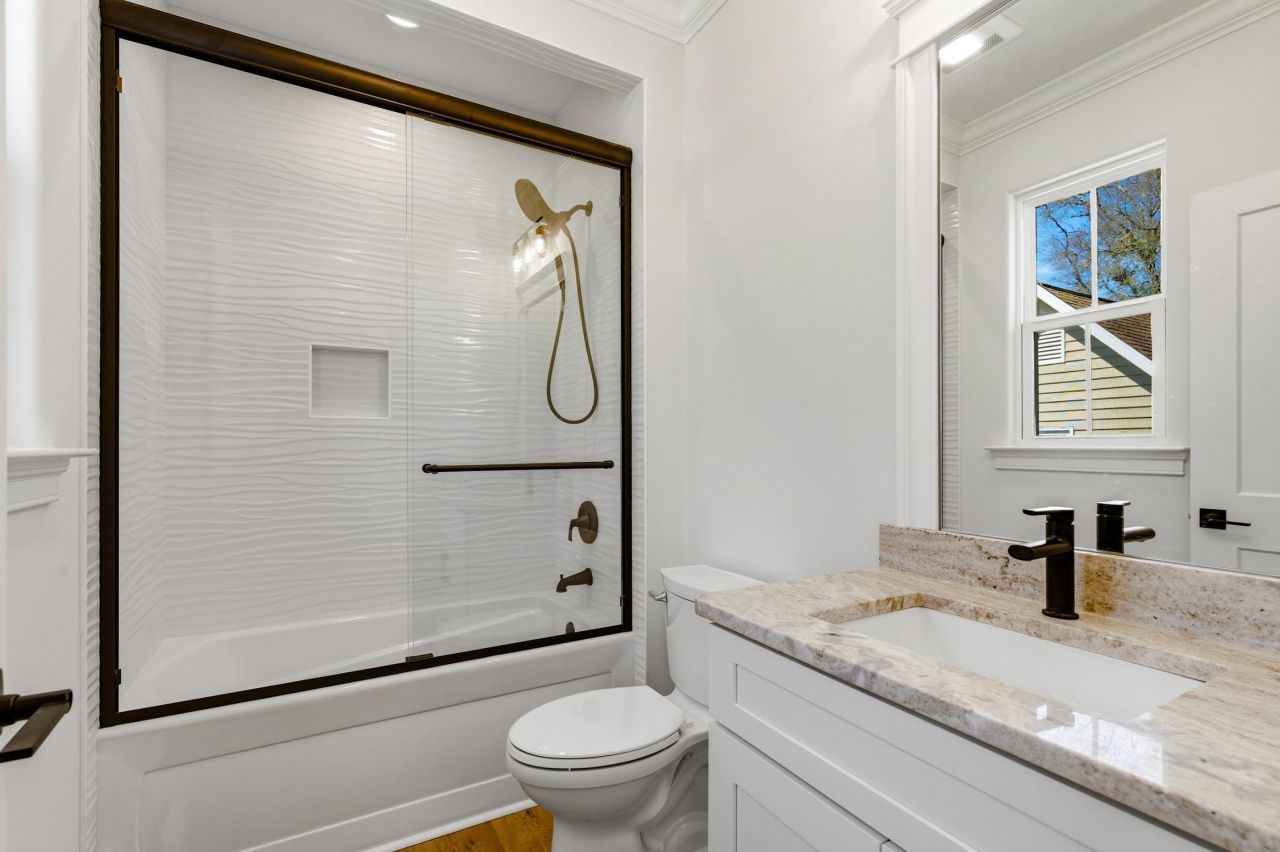 1012 S Hollywood Dr. Photo 38