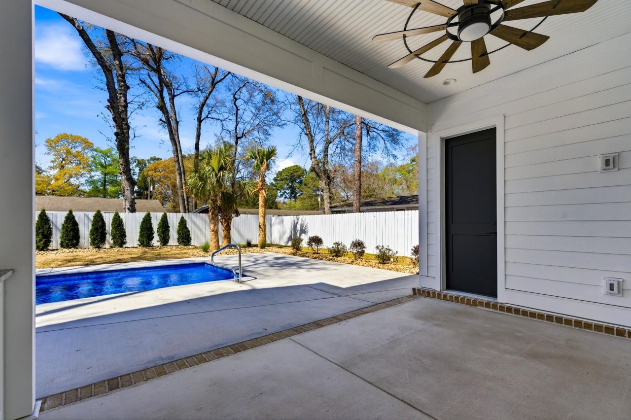 1012 S Hollywood Dr. Photo 39