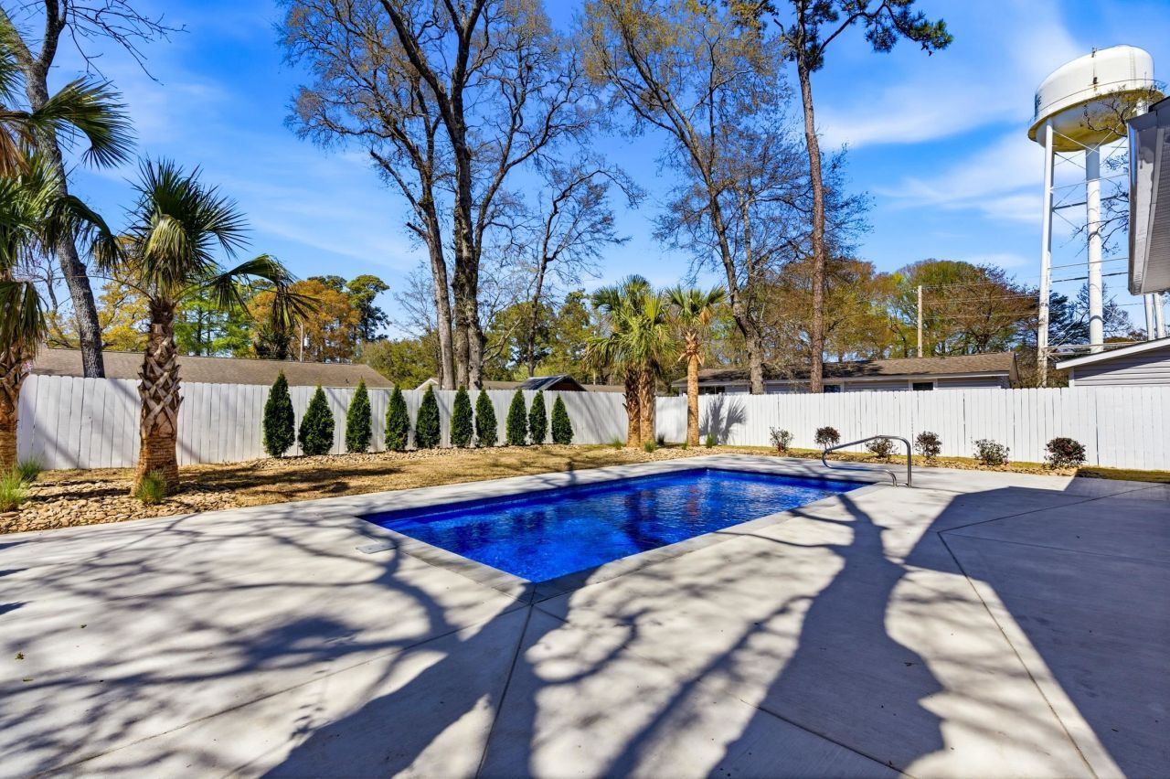 1012 S Hollywood Dr. Photo 42