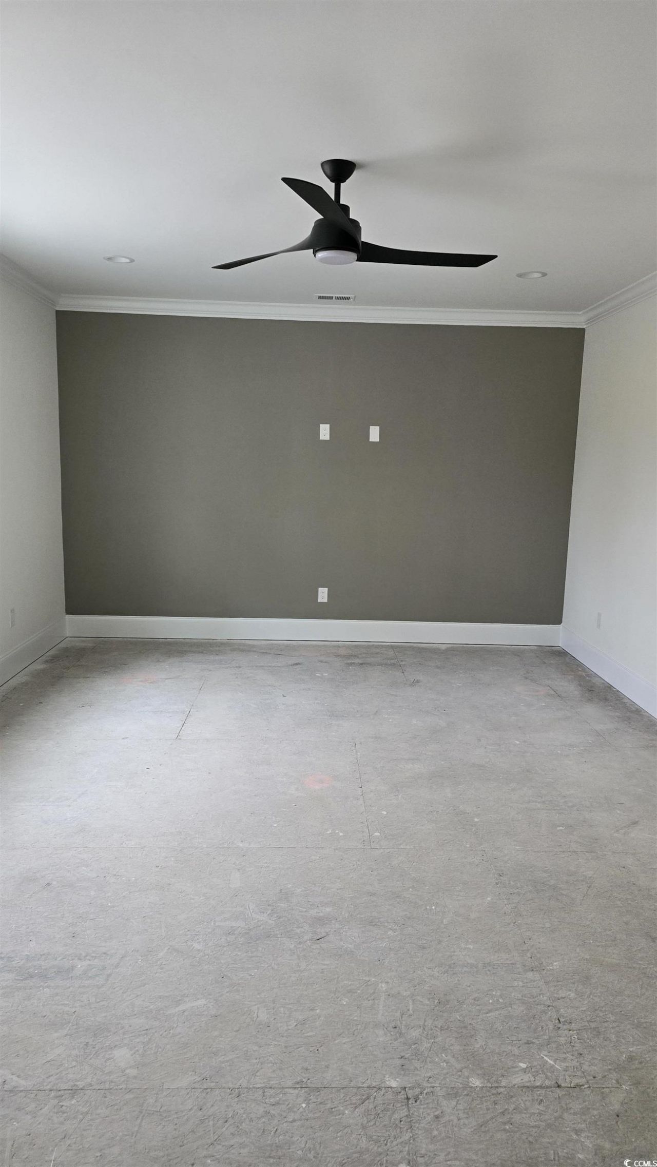 1012 S Hollywood Dr. Photo 6