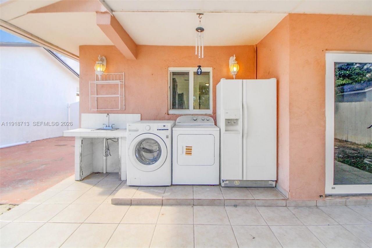 19721 SW 122nd Pl, Unit 19721, Miami, FL 33177 Photo