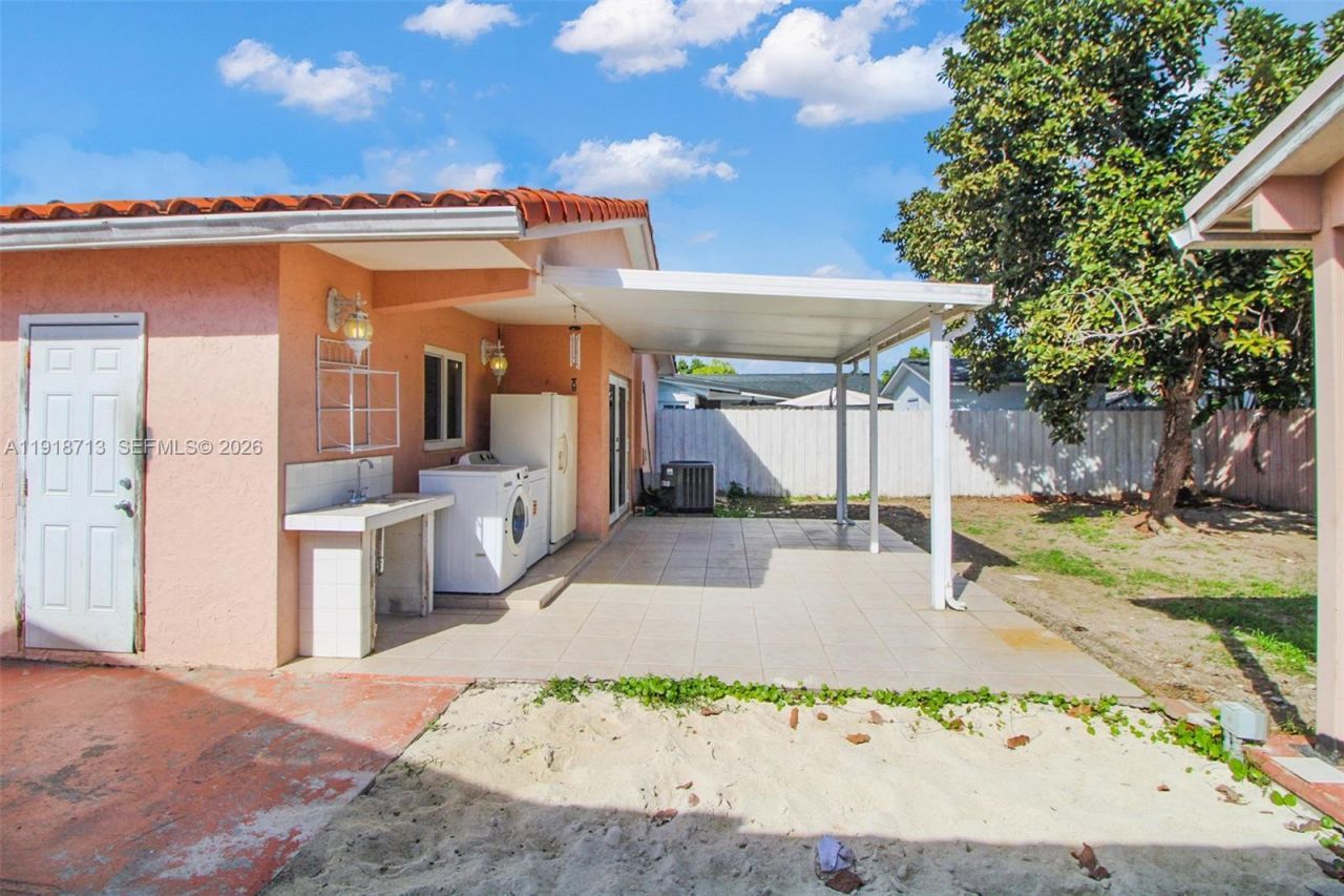 19721 SW 122nd Pl, Unit 19721, Miami, FL 33177 Photo