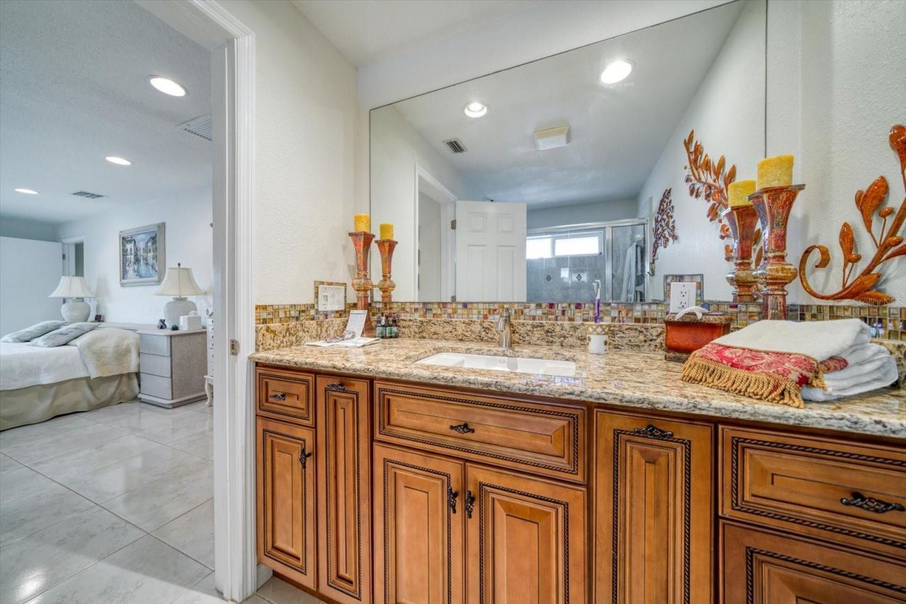 206 Poinciana Lane, Largo, FL 33770 Photo