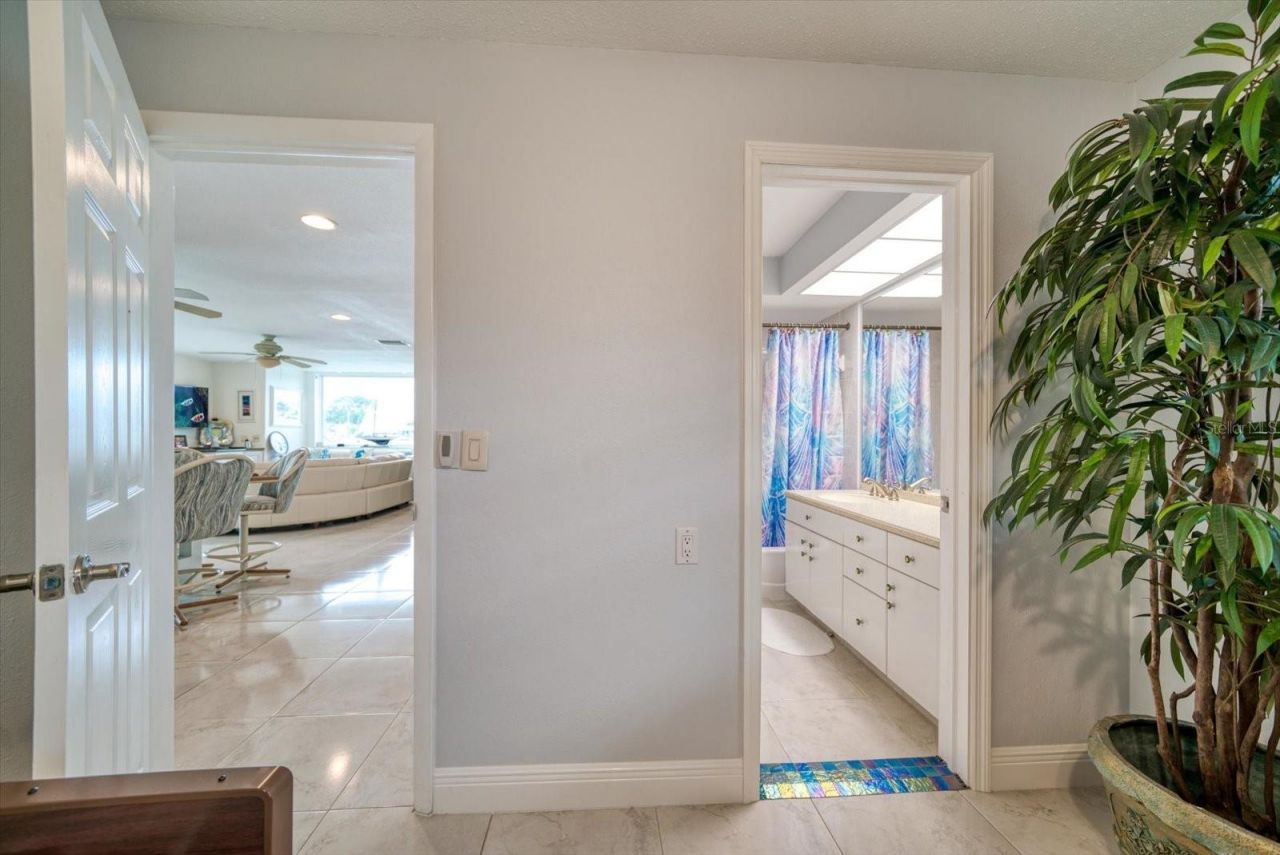 206 Poinciana Lane, Largo, FL 33770 Photo