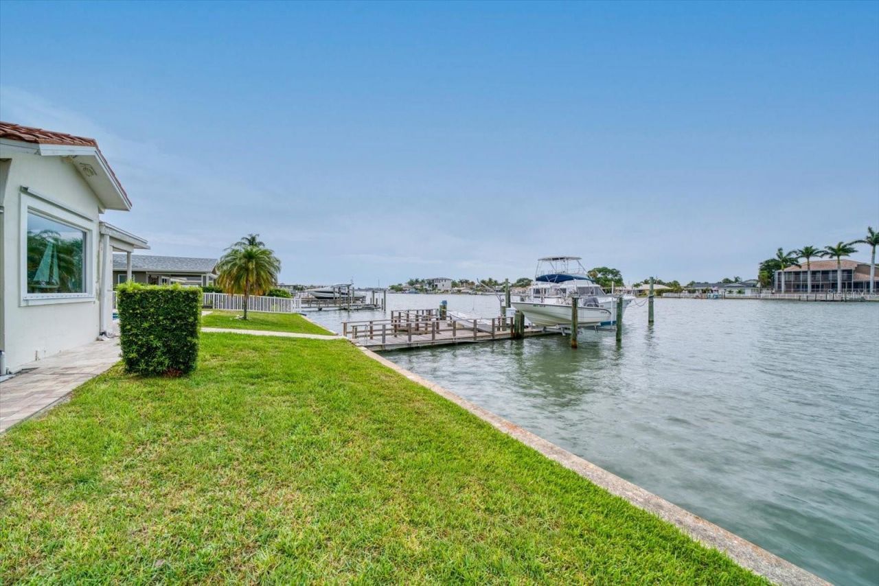 206 Poinciana Lane, Largo, FL 33770 Photo