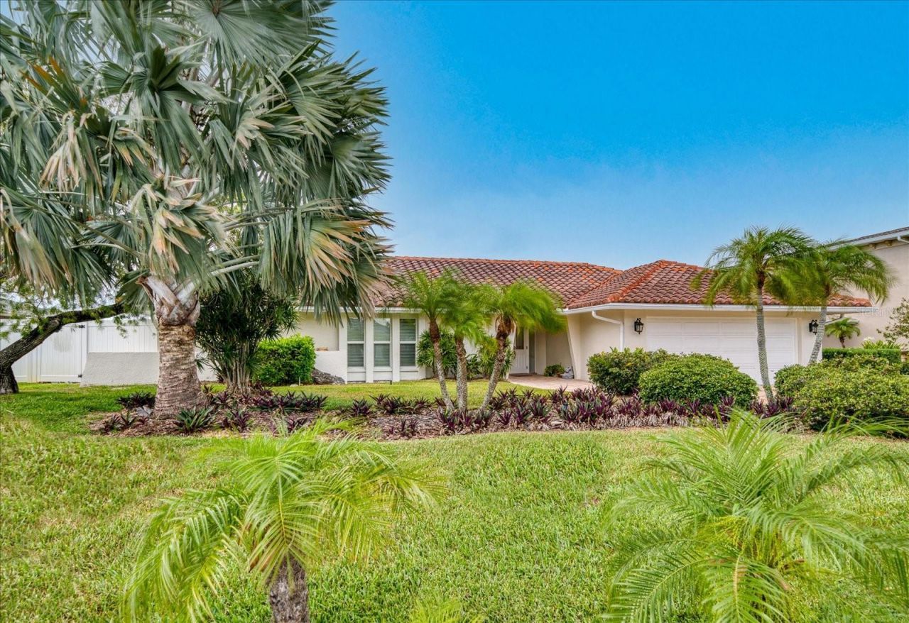 206 Poinciana Lane, Largo, FL 33770 Photo