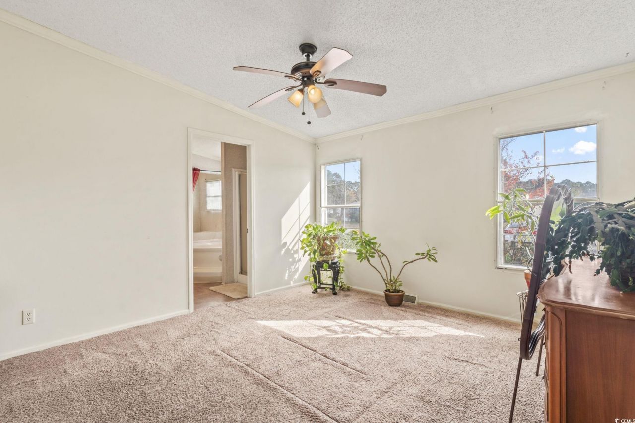 206 Weyburn St. Photo 19