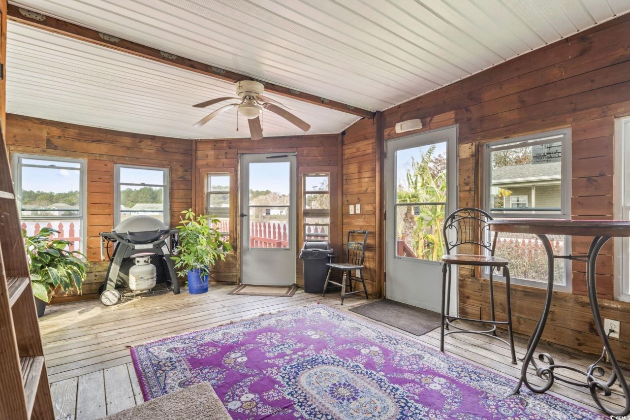 206 Weyburn St. Photo 25