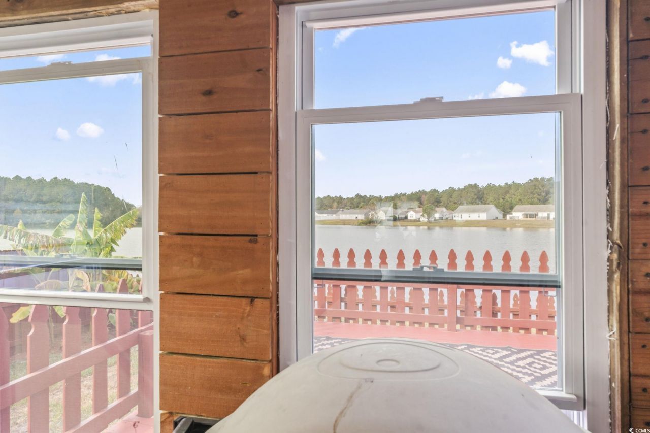 206 Weyburn St. Photo 26