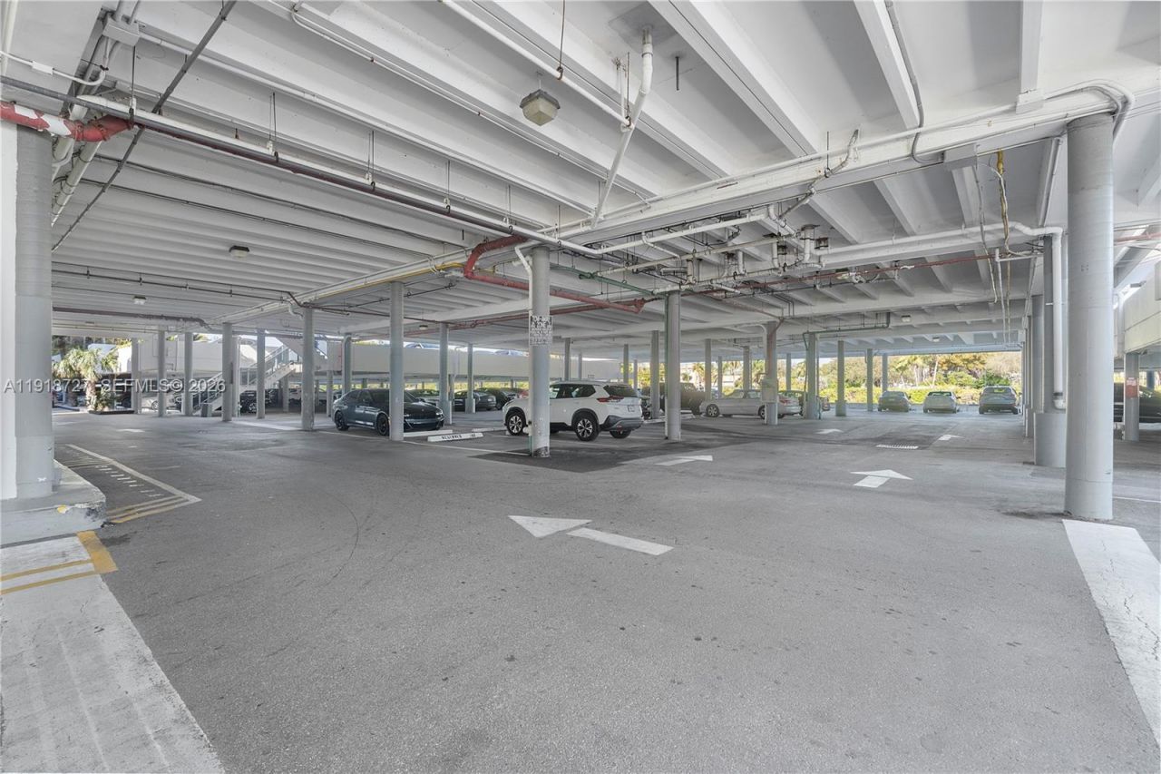 3675 N Country Club Dr, Unit 2201, Aventura, FL 33180 Photo