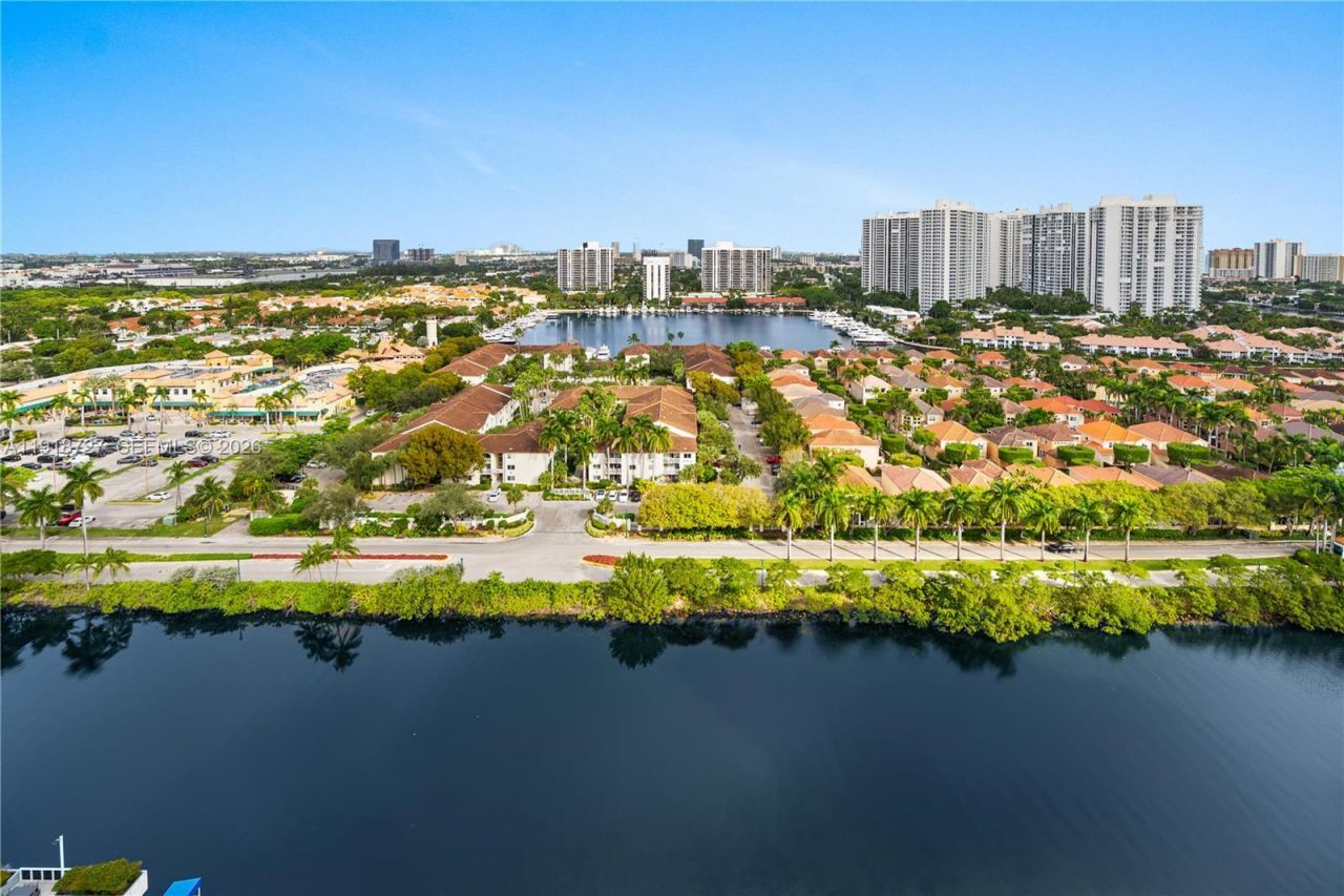 3675 N Country Club Dr, Unit 2201, Aventura, FL 33180 Photo