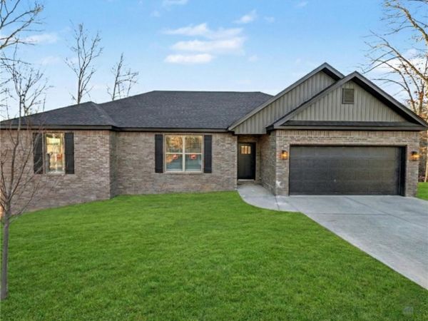 42 Cawood Drive, Bella Vista, AR 72714