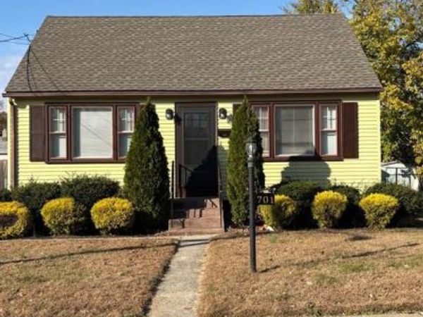 701 W BROOKE AVENUE, MAGNOLIA, NJ 08049