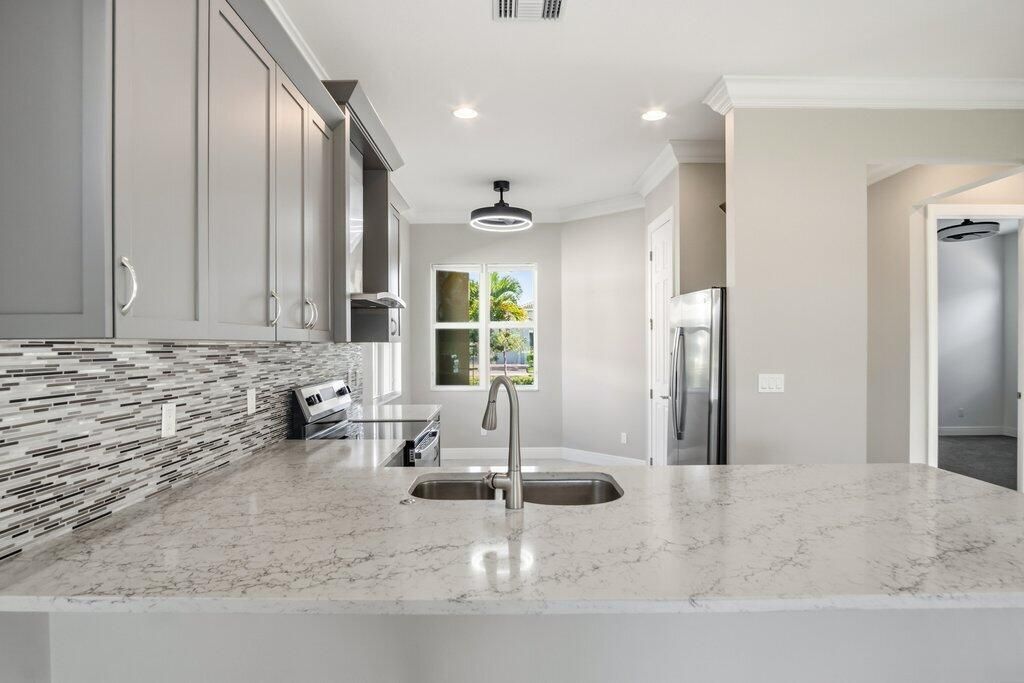 9214 SW Michele Way, Port Saint Lucie, FL 34987 Photo