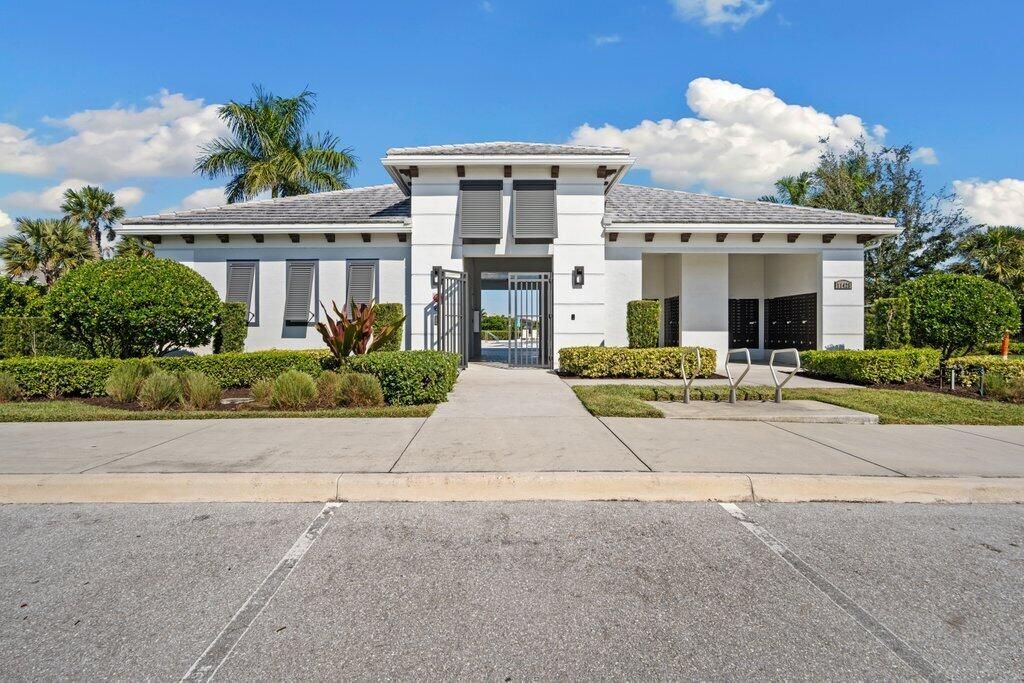 9214 SW Michele Way, Port Saint Lucie, FL 34987 Photo