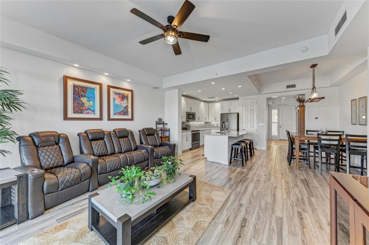 10530 Boardwalk Loop, Unit 202, Bradenton, FL 34202 Photo