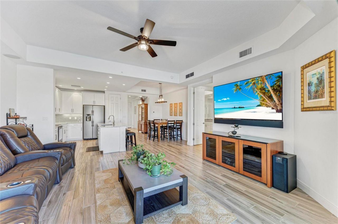 10530 Boardwalk Loop, Unit 202, Bradenton, FL 34202 Photo