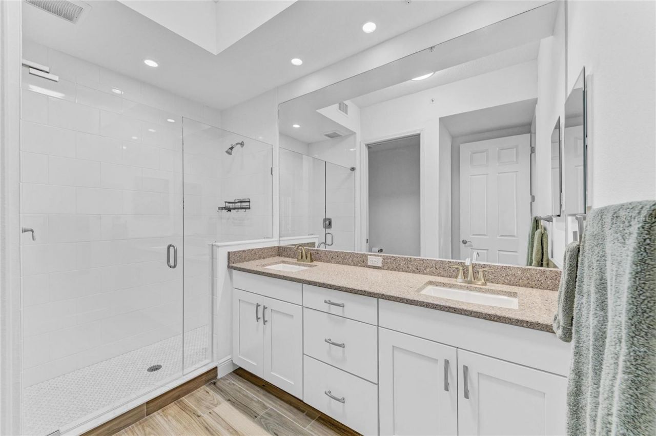 10530 Boardwalk Loop, Unit 202, Bradenton, FL 34202 Photo