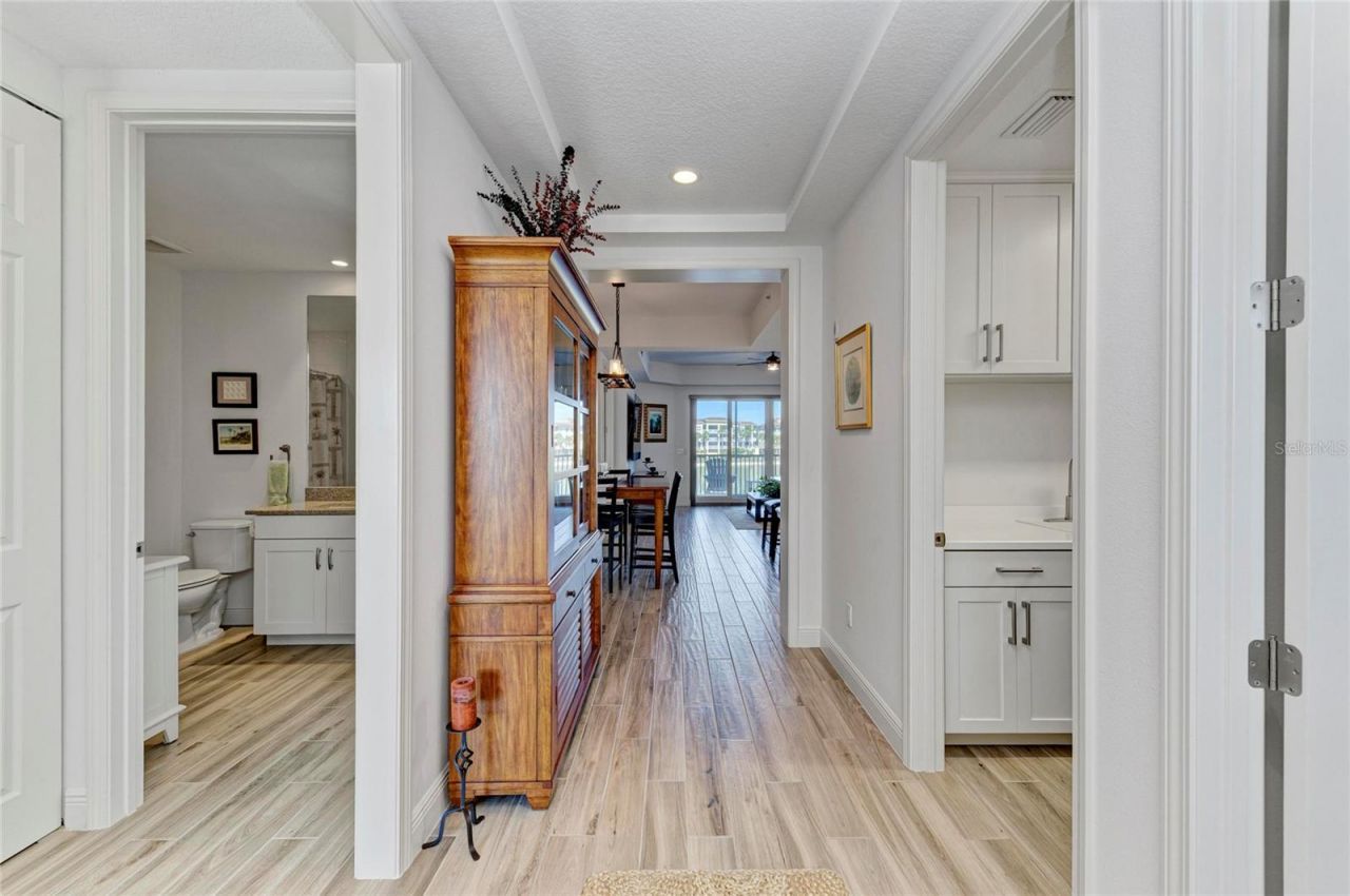 10530 Boardwalk Loop, Unit 202, Bradenton, FL 34202 Photo