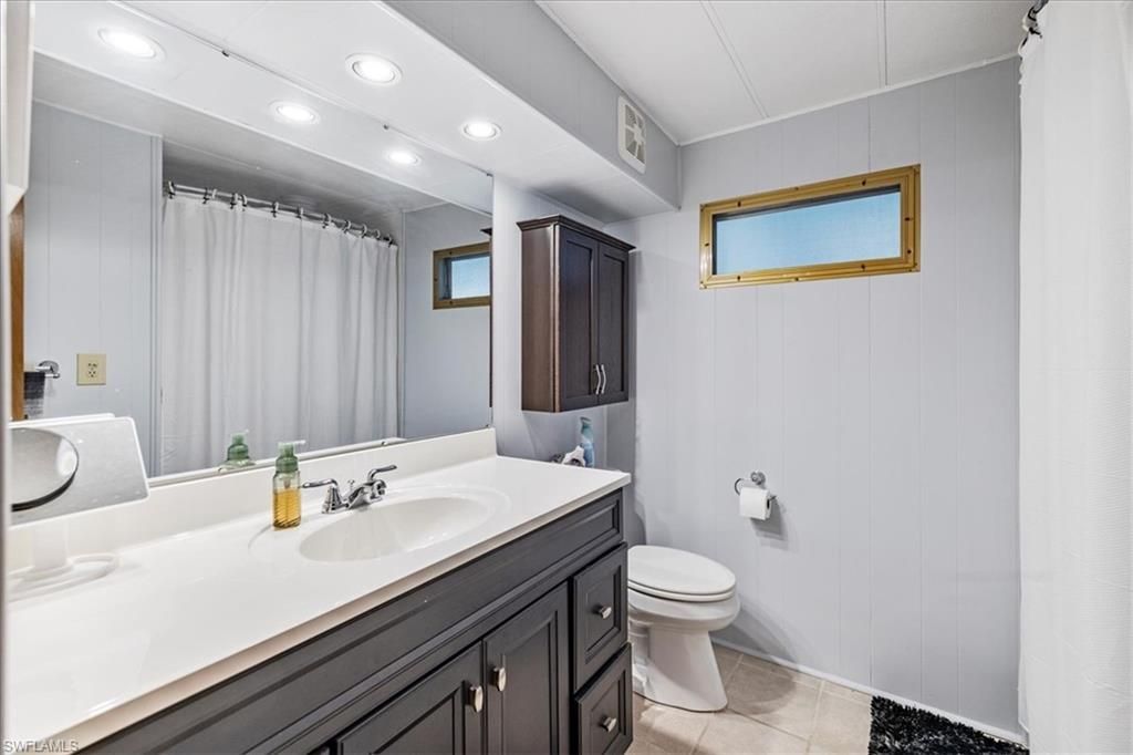 3169 Saturn Cir, North Fort Myers, FL 33903 Photo