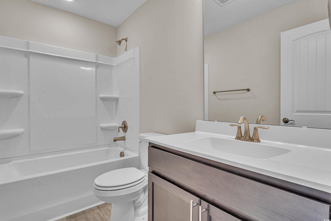 704 St. Vincent Loop Photo 14