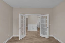 704 St. Vincent Loop photo 4