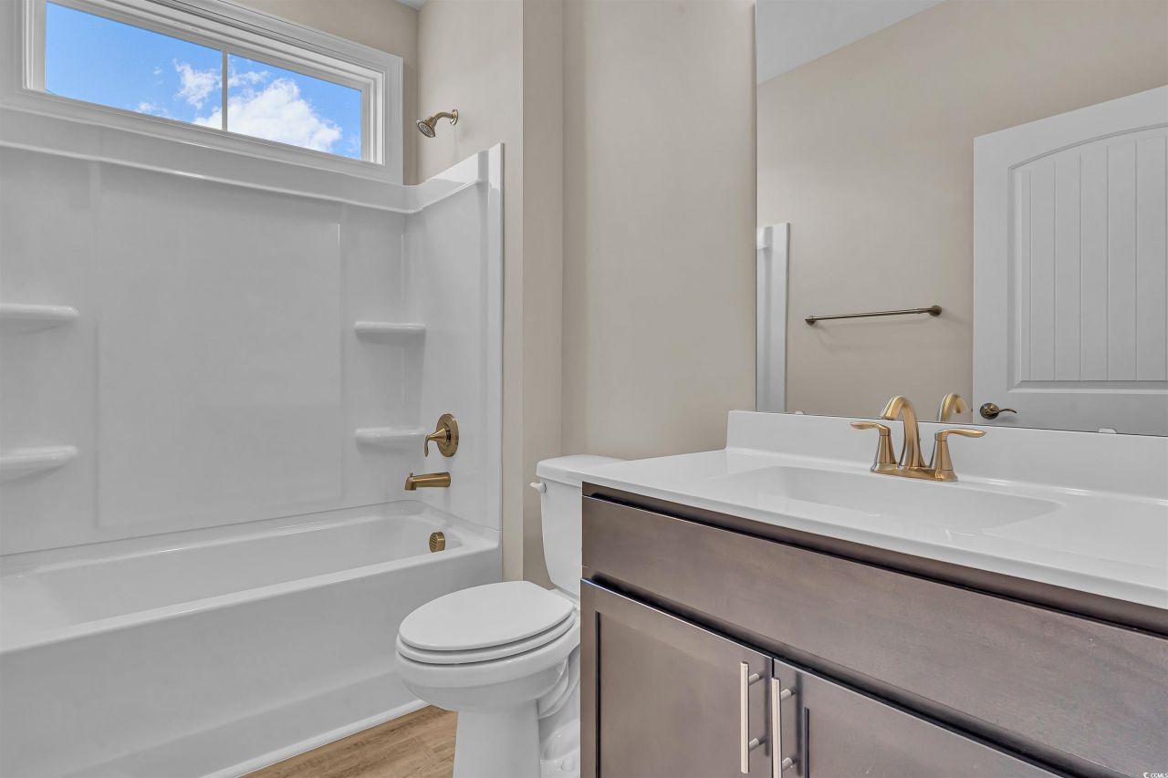 704 St. Vincent Loop Photo 8