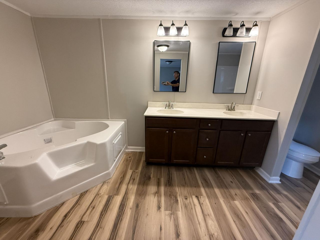 97 Dean Drive Photo 8