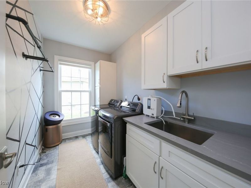 4233 Queens Gate, Avon, OH 44011 Photo 16