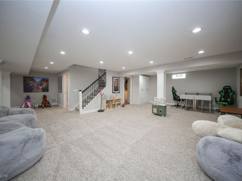 4233 Queens Gate, Avon, OH 44011 Photo 18