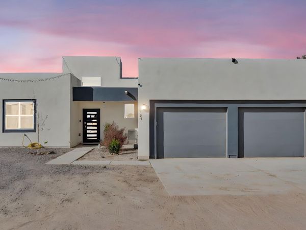 125 2nd Street NE, Rio Rancho, NM 87124