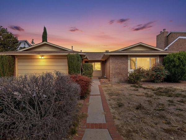 7309 Vivian Drive NE, Albuquerque, NM 87109