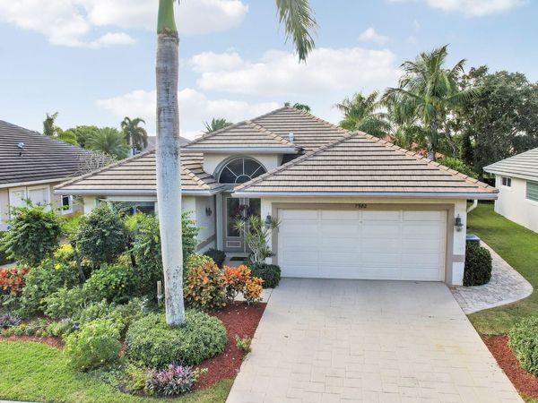 7982 SE Hempstead Circle, Hobe Sound, FL 33455